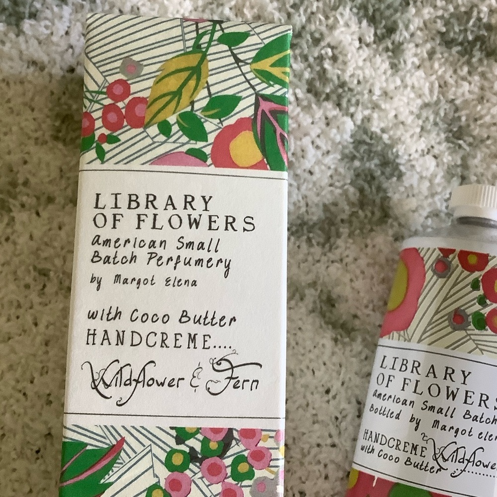 Library of Flowers Scented  Handcreme Margot Elena Wildflower & Fern NWT 2.3oz - Picture 2 of 15